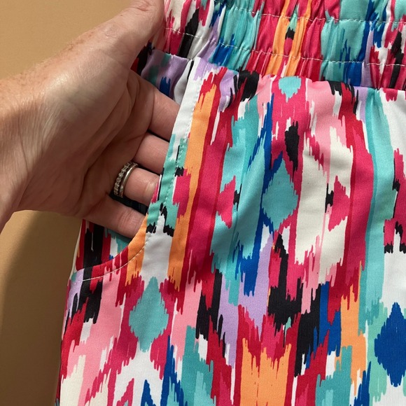 Tracy Negoshian Skylar Pom Pom Shorts Graffiti Print‎ Elastic Waist S New $89 - Picture 4 of 8